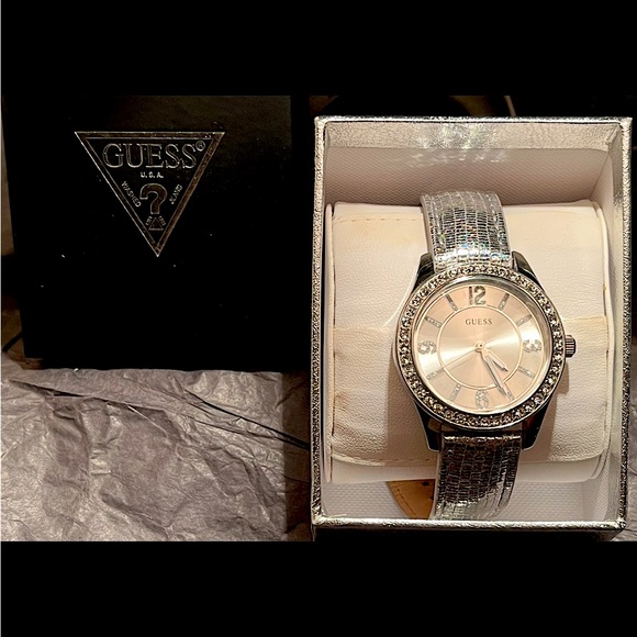 Guess Accessories - Guess- Vintage Y2K Silver Sparkly Holographic Band W/Crystal Details